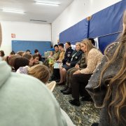 mundurowi czytaja i o bezpieczenstwie opowiadaja 4